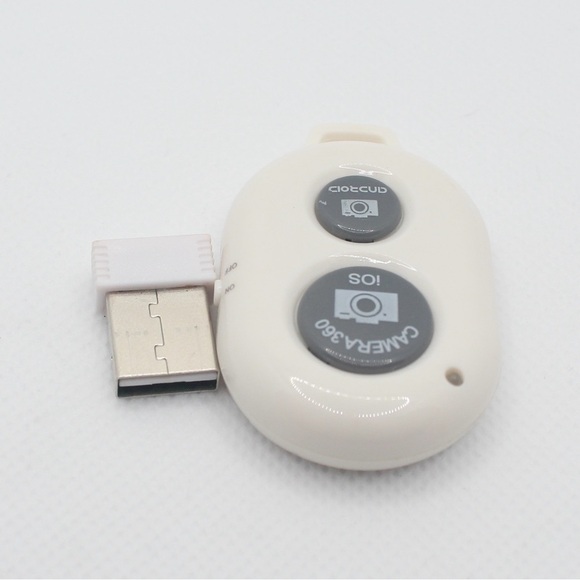 🍀 3/15 White Remote Shutter with USB Adapter - Picture 1 of 3